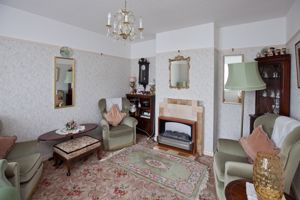 Sitting Room- click for photo gallery